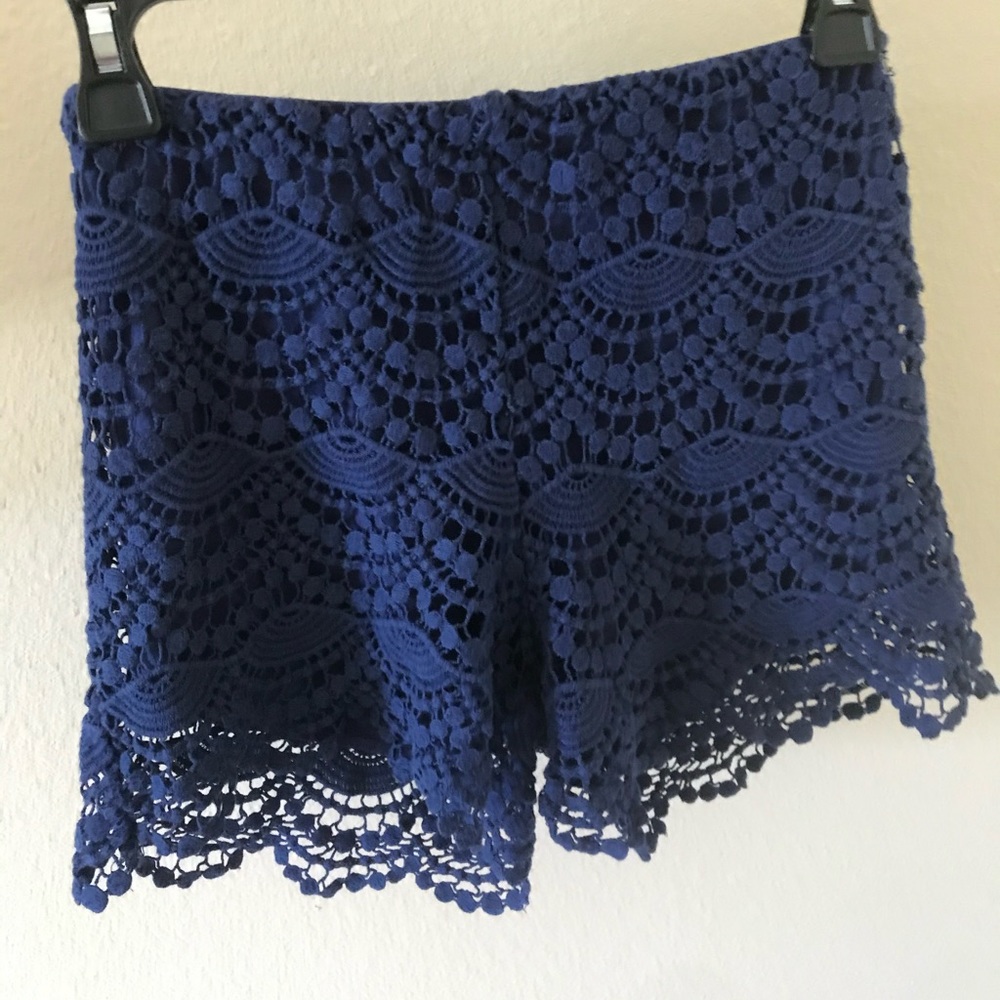 lace shorts